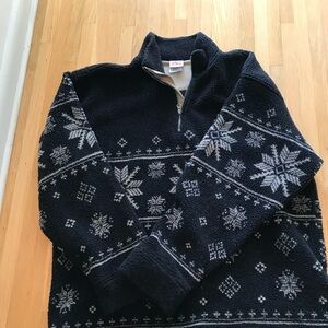 Disney Men's Black and Gray Snowflake Sweater (cozy)